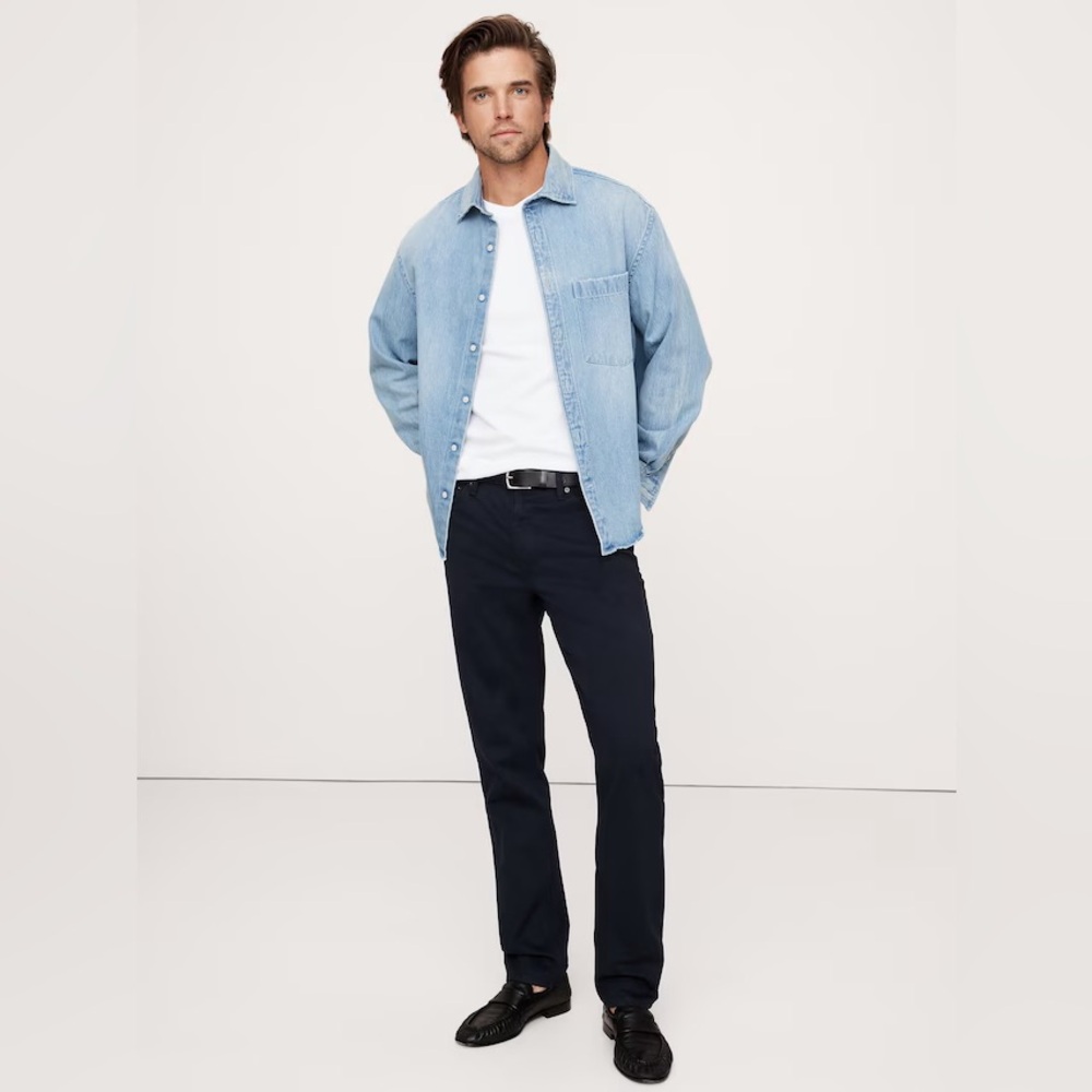Banana Republic Men's Navy Traveler Pant - Picture 5 of 7